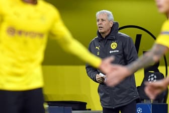 War trotz des glanzlosen Sieges sehr zufrieden: Dortmunds Trainer Lucien Favre.