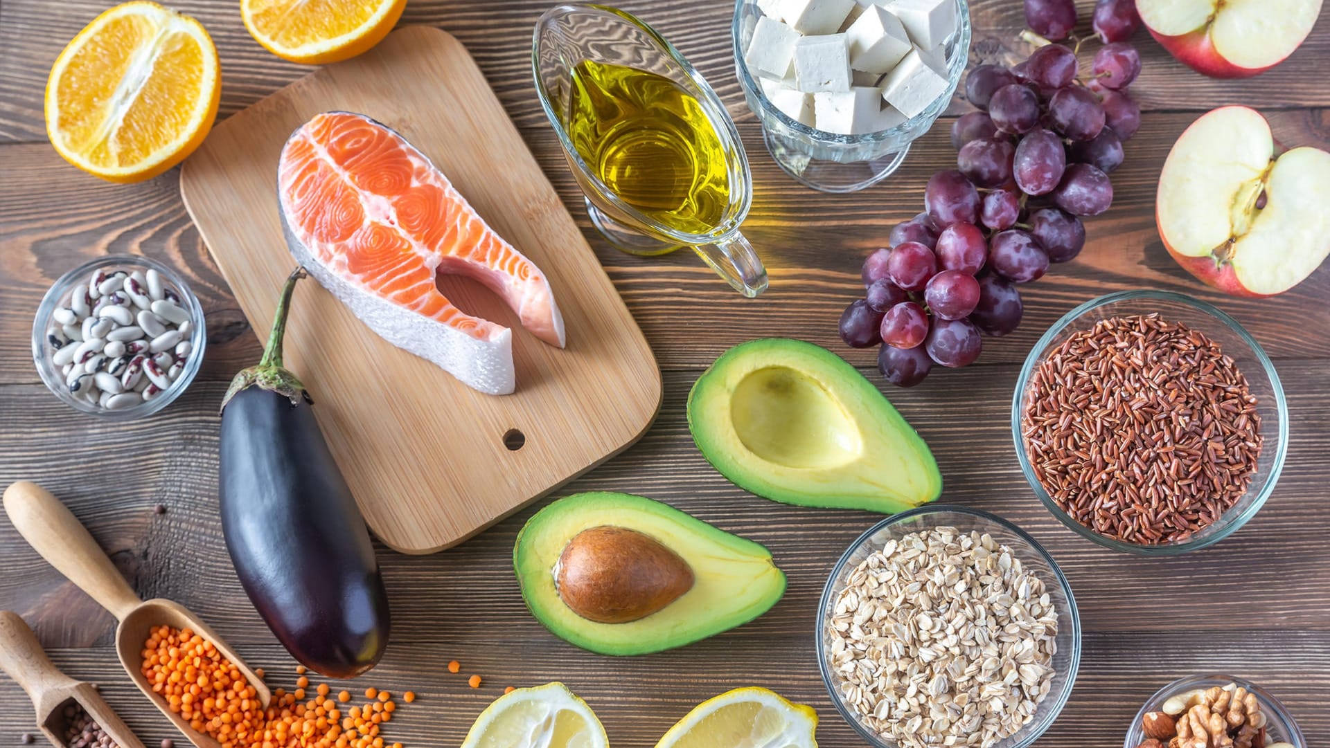 Diese Lebensmittel unterstützen eine herzgesunde, cholesterinarme Ernährung.