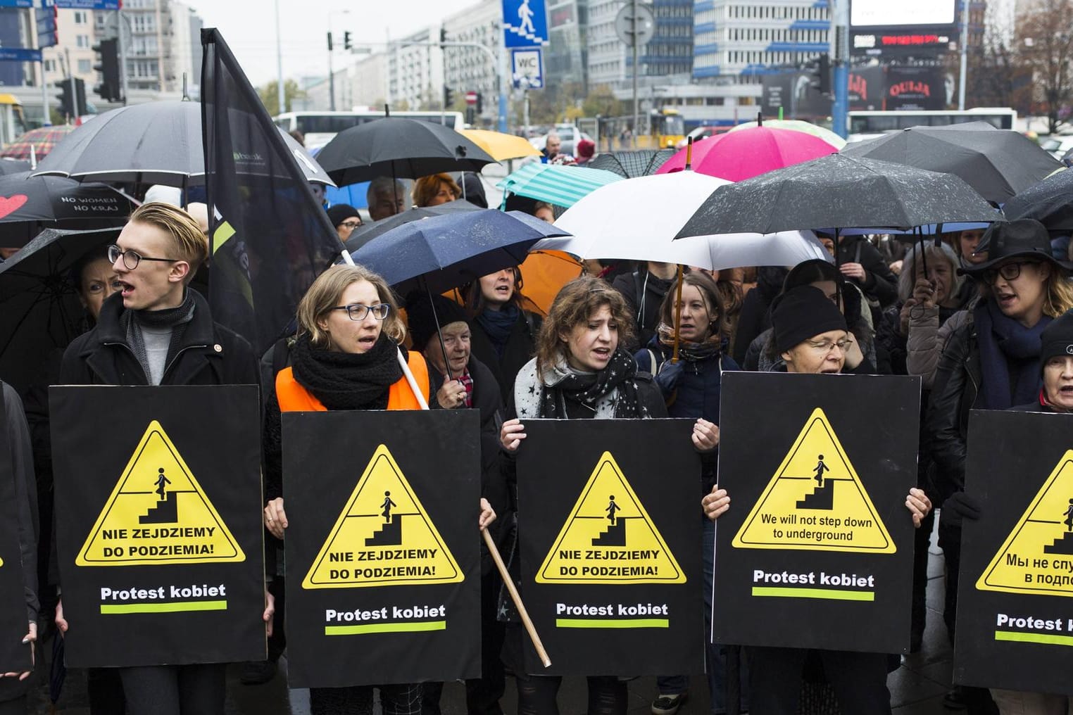 Polen: Protest in Warschau gegen das Abtreibungsgesetz.