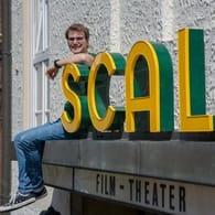 Johannes Austermann: Mit gerade einmal 21 Jahren übernahm der Warendorfer das "Scala-Filmtheater". Nun droht mittelfristig das Aus für das Traditionshaus.