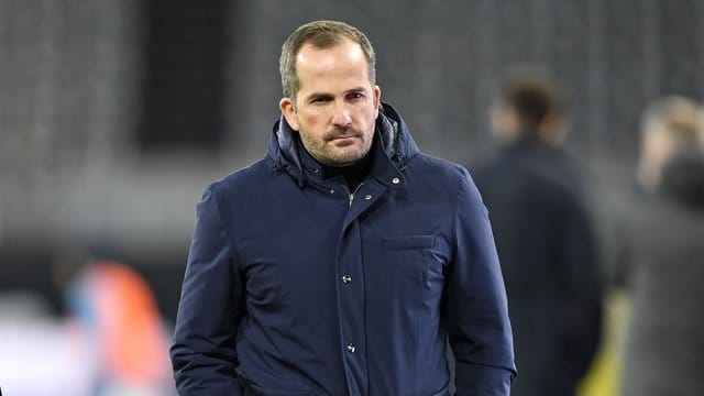Schalkes Cheftrainer Manuel Baum hat so seine eigenen Ansichten. Schalkes Cheftrainer Manuel Baum hat so seine eigenen Ansichten.