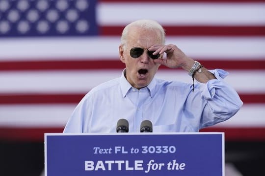 Herausforderer Joe Biden greift auf einer Wahlkampfkundgebung US-Präsidenten Donald Trump an.