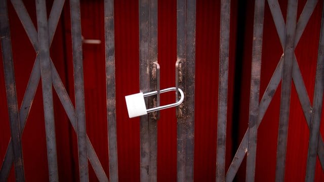 Eine Mehrheit der Deutschen steht hinter den Maßnahmen des Teil-Lockdowns - Gastronomen werden wohl klagen. Eine Mehrheit der Deutschen steht hinter den Maßnahmen des Teil-Lockdowns - Gastronomen werden wohl klagen.