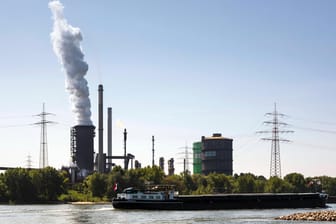 Deutsche Industrie (Symbolbild): Die Wirtschaft in Deutschland zieht wieder an.