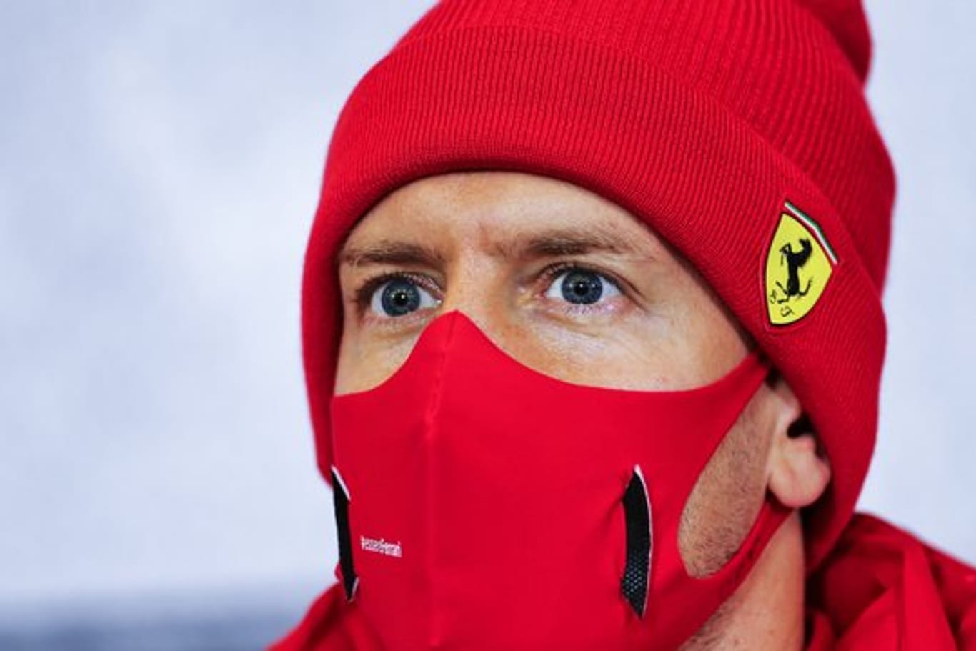 Die ständigen Niederlagen gegen Charles Leclerc setzen Sebastian Vettel zu.
