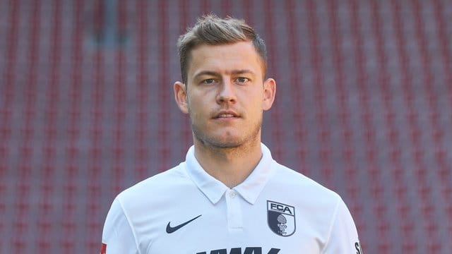 Alfred Finnbogason steht beim FC Augsburg nach einer verletzungsbedingten Pause vor dem Comeback.