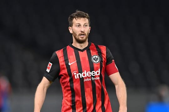 Frankfurts David Abraham kehrt gegen Werder Brmeen in die Startelf zurück.