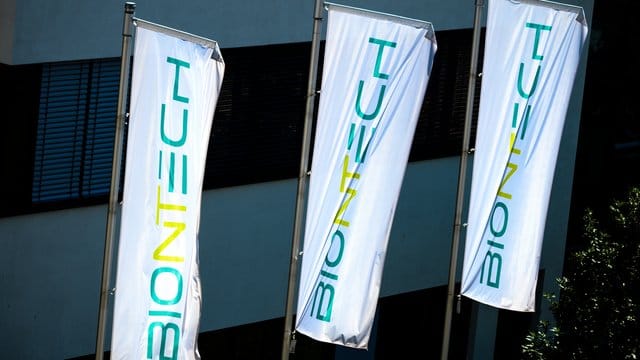Biontech rechnet mit ersten Ergebnissen zu seinem Impfstoffkandidaten. Biontech rechnet mit ersten Ergebnissen zu seinem Impfstoffkandidaten.