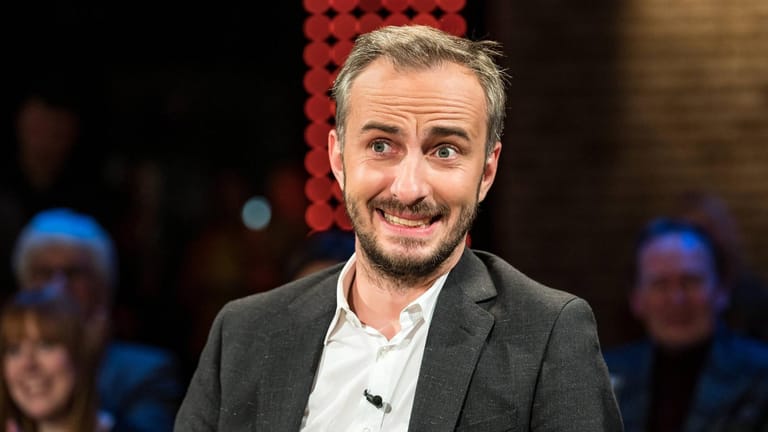 Jan Böhmermann: Der Satiriker sprach im Interview mit t-online ausführlich über Telegram und meldet sich nun dort zu Wort.