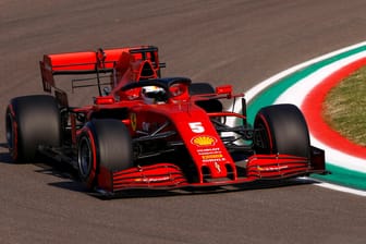 Sebastian Vettel auf der Strecke in Imola.