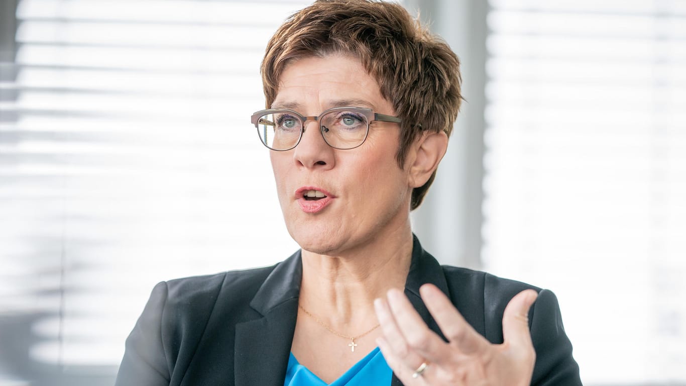 Noch-CDU-Chefin Annegret Kramp-Karrenbauer: "Ich erwarte jetzt von allen, dass sie keine Diskussionen führen, die der CDU insgesamt schaden".