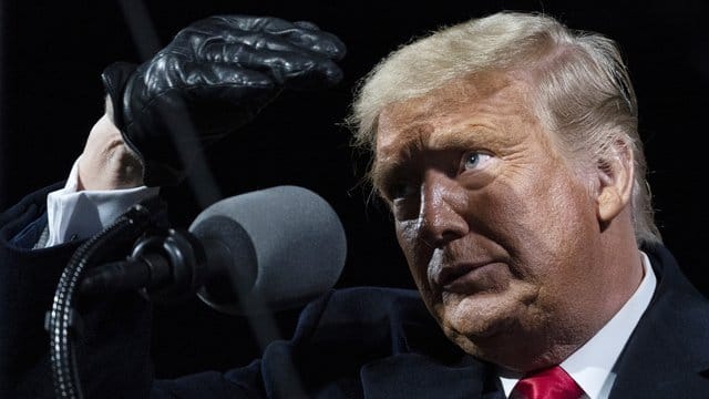 Donald Trump am Samstag bei einer Wahlkampfveranstaltung auf dem Regionalflughafen Williamsport. Donald Trump am Samstag bei einer Wahlkampfveranstaltung auf dem Regionalflughafen Williamsport.