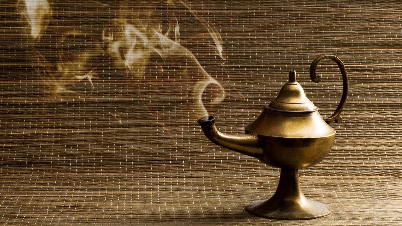 Eine orientalische Öllampe: Der vermeintliche Geist war in Wirklichkeit ein verkleideter Betrüger. (Symbolfoto)