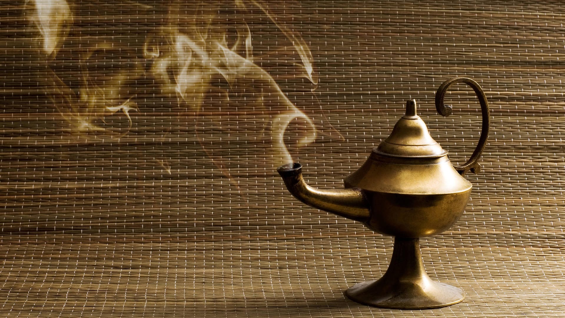 Eine orientalische Öllampe: Der vermeintliche Geist war in Wirklichkeit ein verkleideter Betrüger. (Symbolfoto)