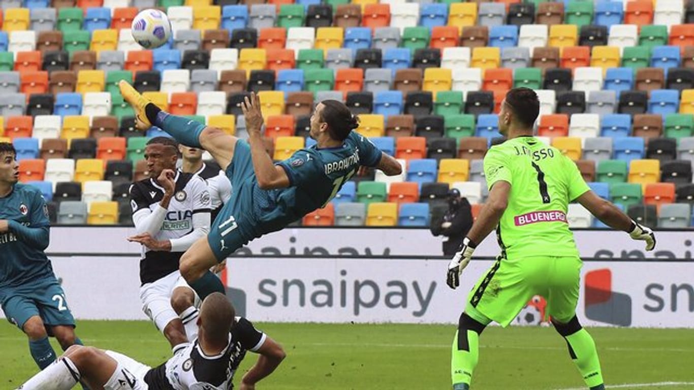 Spektakulär: Milan-Star Zlatan Ibrahimovic traf gegen Udinese Calcio per Fallrückzieher.