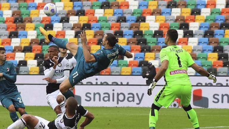 Spektakulär: Milan-Star Zlatan Ibrahimovic traf gegen Udinese Calcio per Fallrückzieher.
