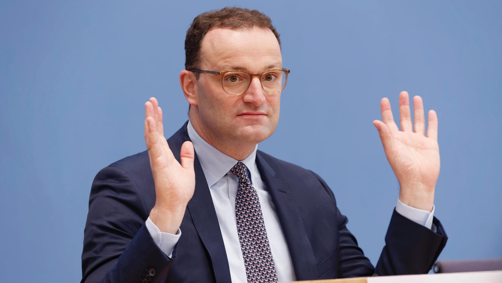 Bundesgesundheitsminister Jens Spahn: Deutschland steckt in einer "Jahrhundert-Situation".