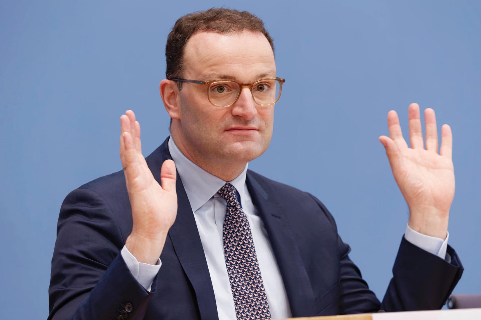 Bundesgesundheitsminister Jens Spahn: Deutschland steckt in einer "Jahrhundert-Situation".