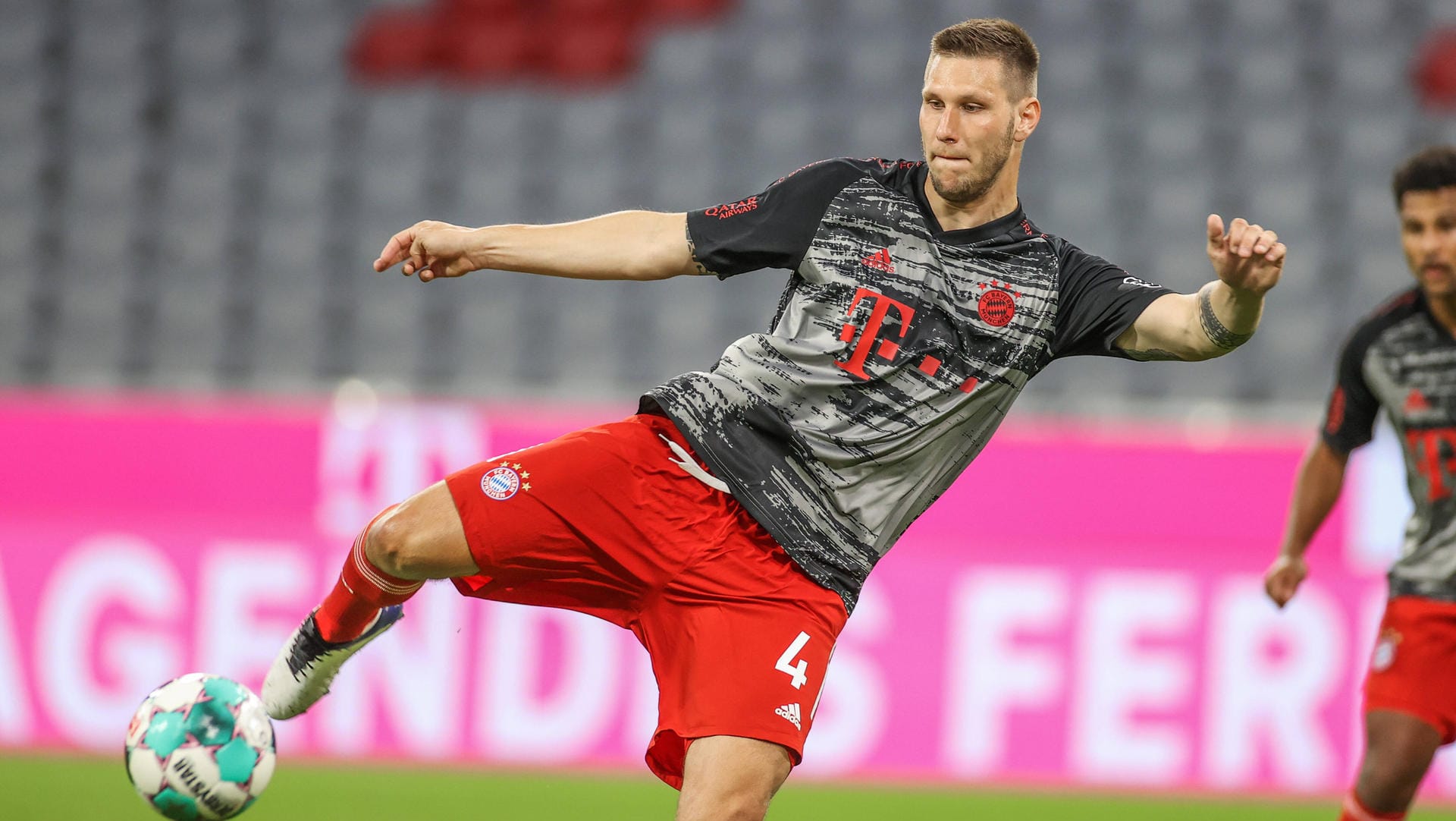 Niklas Süle: Der Nationalverteidiger befindet sich aktuell in häuslicher Quarantäne.