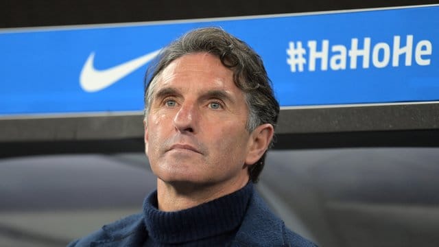 Hertha-Trainer Bruno Labbadia will den Kurs beibehalten. Hertha-Trainer Bruno Labbadia will den Kurs beibehalten.