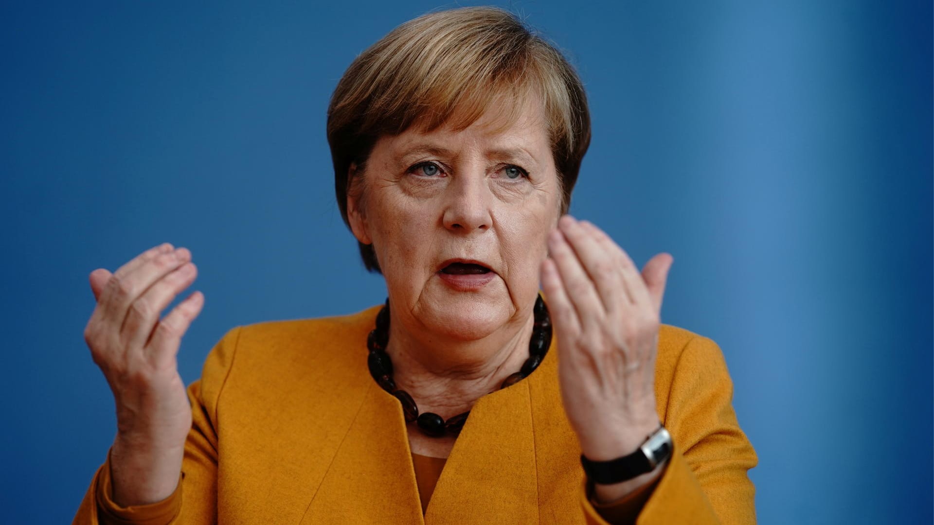 Angela Merkel: Die Bundesregierung ruft die Bevölkerung zu Vernunft auf. Angela Merkel: Die Bundesregierung ruft die Bevölkerung zu Vernunft auf.