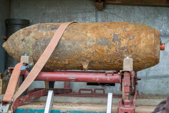 Eine entschärfte Fliegerbombe aus dem Zweiten Weltkrieg (Archivbild): Ein ähnliches Exemplar wurde in Essen-Stoppenberg gefunden.