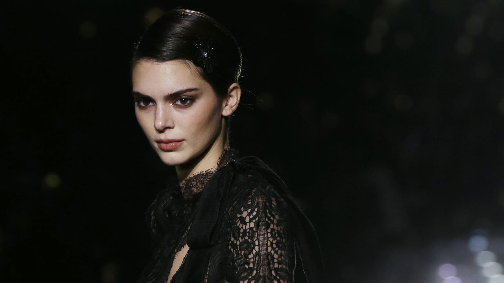 Kendall Jenner: Das 24-jährige Model hat eine Halloweenparty veranstaltet und damit nicht nur für Begeisterung gesorgt.