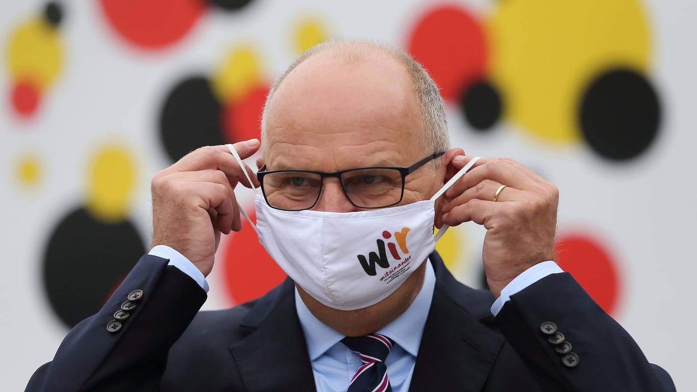 Ministerpräsident Dietmar Woidke: Brandenburgs Ministerpräsident ist am Coronavirus erkrankt.