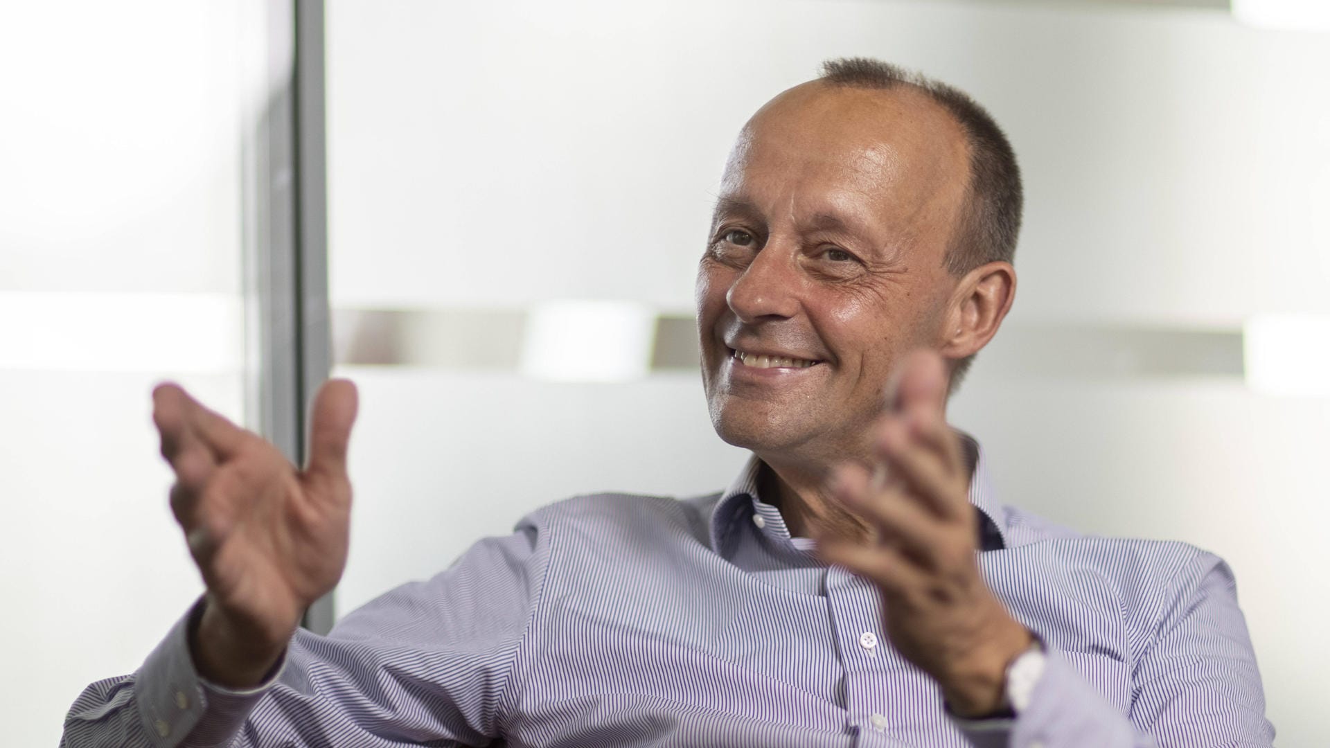 Friedrich Merz: Der CDU-Politiker liegt bei einer Umfrage unter Parteimitgliedern der Jungen Union vorn. Friedrich Merz: Der CDU-Politiker liegt bei einer Umfrage unter Parteimitgliedern der Jungen Union vorn.