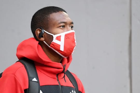 Die Zukunft von Bayerns David Alaba ist weiter offen.