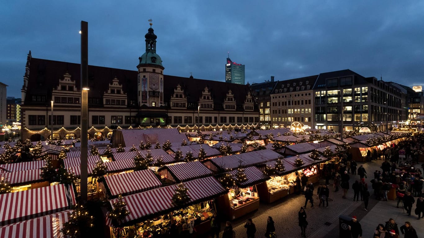 Die Leipziger Innenstadt erstrahlt im Lichtermeer (Symbolbild): Dieses Jahr wird es keinen Weihnachtsmarkt geben.