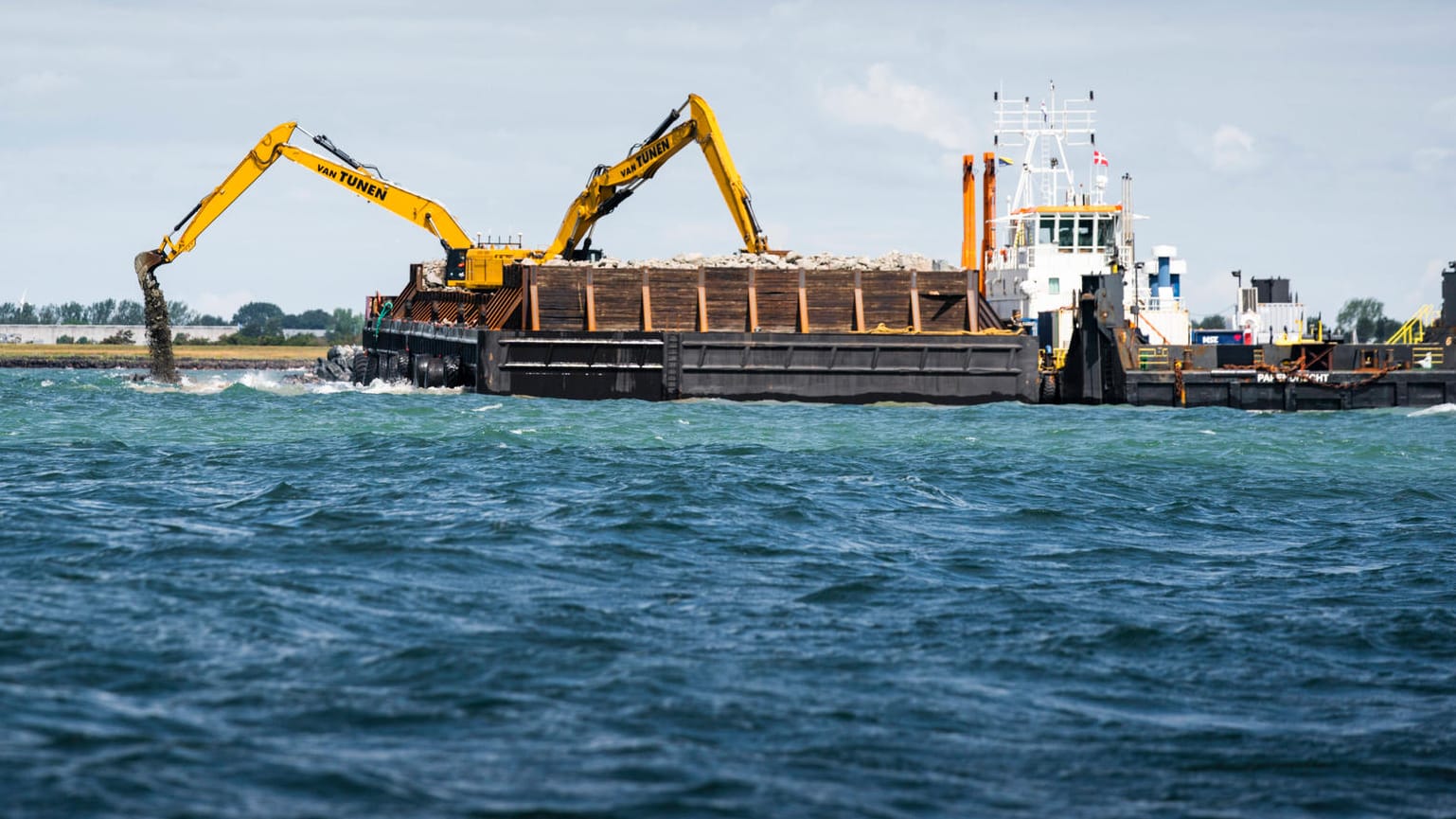 Bauarbeiten bei Fehmarn: Von hier aus soll der Tunnel nach Dänemark gehen. Bauarbeiten bei Fehmarn: Von hier aus soll der Tunnel nach Dänemark gehen.