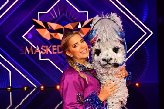 Gar kein zotteliges Wolltier: Aushilfs-Alpaka Sylvie Meis muss bei "The Masked Singer" die Hufen schwingen.