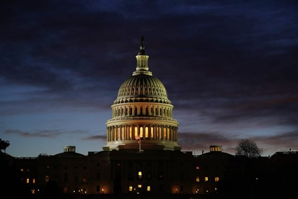 Blick auf das Kapitol im Morgengrauen - das US-Repräsentantenhaus wird komplett gewählt, der Senat zu rund einem Drittel.