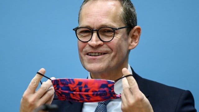 Michael Müller (SPD), Berlins Regierender Bürgermeister, hat ein negatives Ergebnis bei seinem Corona-Test erhalten.