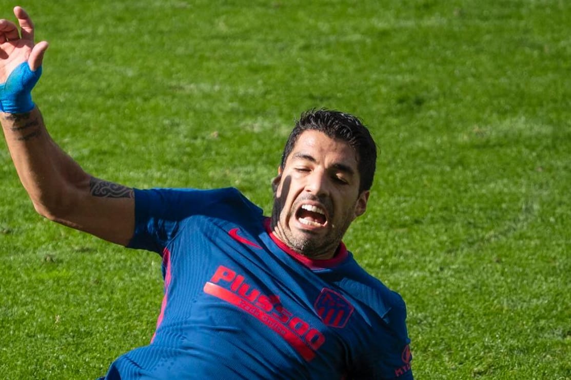 Luis Suarez: Der Weltklasse-Stürmer kassierte in der Champions League eine kuriose Gelbe Karte.