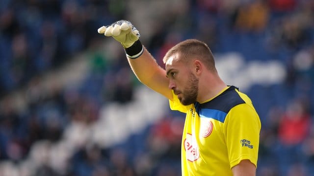 Wurde mit dem DFB-Fair-Play-Preis ausgezeichnet: Fortuna-Keeper Florian Kastenmeier. Wurde mit dem DFB-Fair-Play-Preis ausgezeichnet: Fortuna-Keeper Florian Kastenmeier.