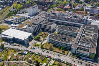 Luftbild vom Städtischen Klinikum Karlsruhe (Archivbild): Hier werden Corona-Patienten behandelt.