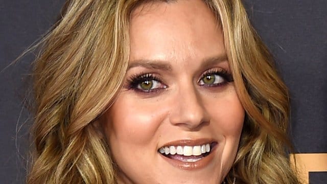 Hilarie Burton liebt die Arbeit mit ihrem Mann.