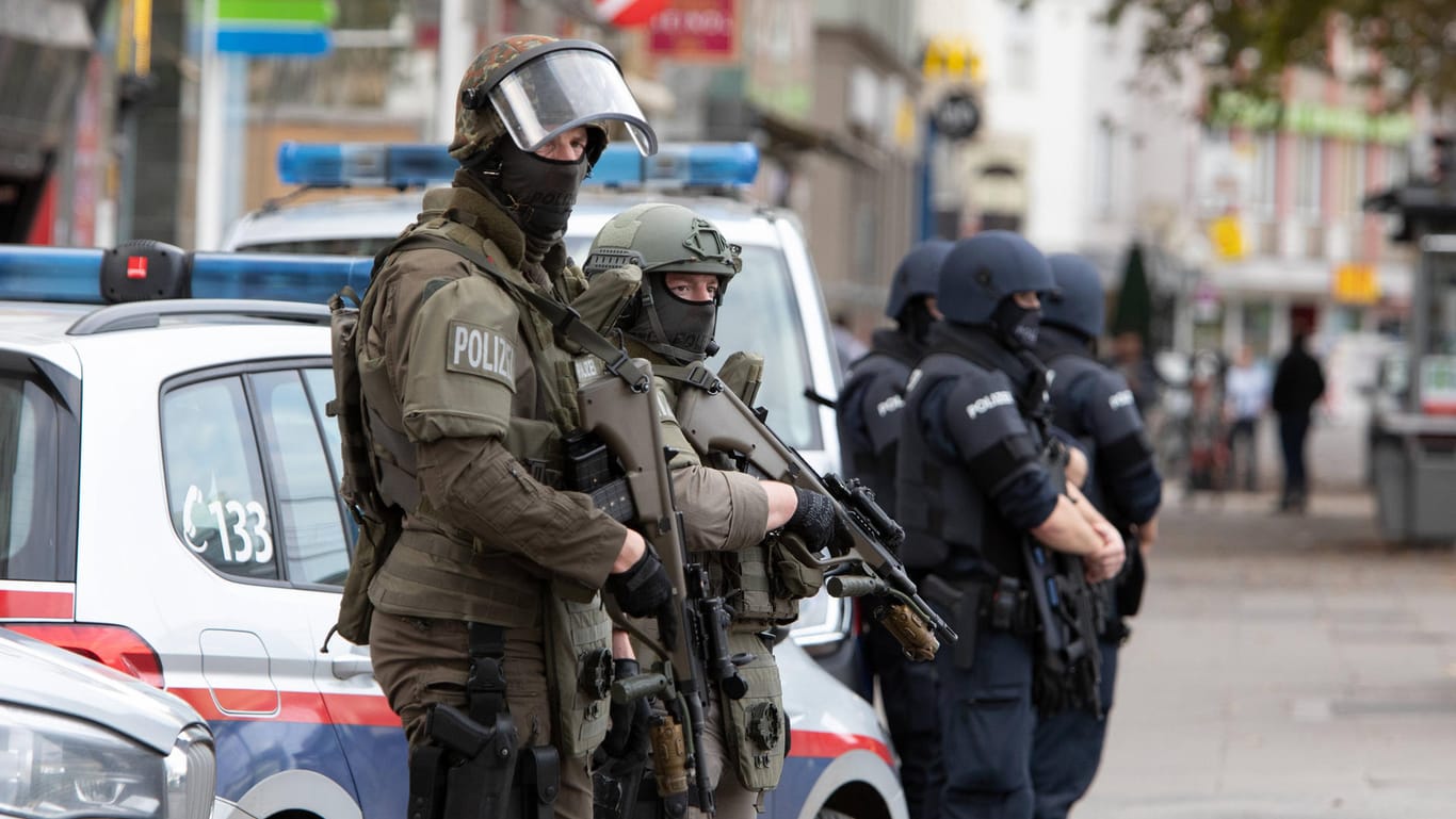 Österreich: Der Attentäter war bei den Behörden bereits bekannt.