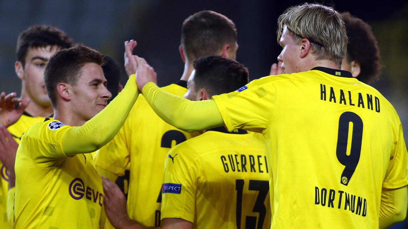 Thorgan Hazard (l.) und Erling Haaland gehörten zu den stärksten Dortmundern beim ungefährdeten 3:0-Sieg in Brügge.