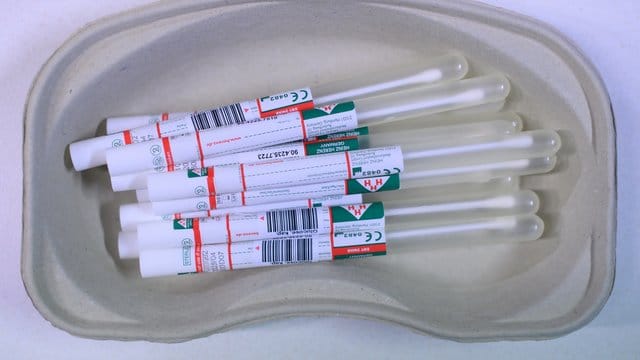 Corona-Labore kommen teilweise mit dem Auswerten der Tests nicht mehr hinterher.