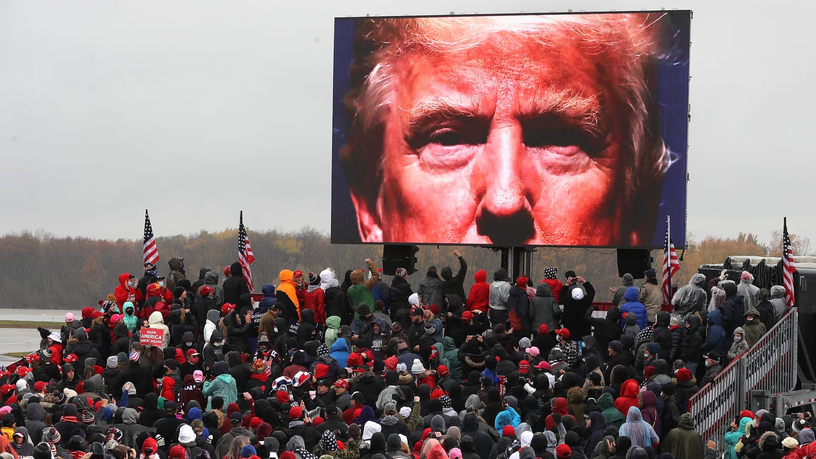 Die Wähler in Michigan hat Trump nicht mehrheitlich von sich überzeugen können: Nun will er Stimmen für ungültig erklären lassen.