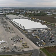 Das Amazon-Luftfrachtzentrum am Flughafen Leipzig-Halle: Der Internethändler hat hier sein erstes regionales Luftfrachtzentrum in Europa in Betrieb genommen.