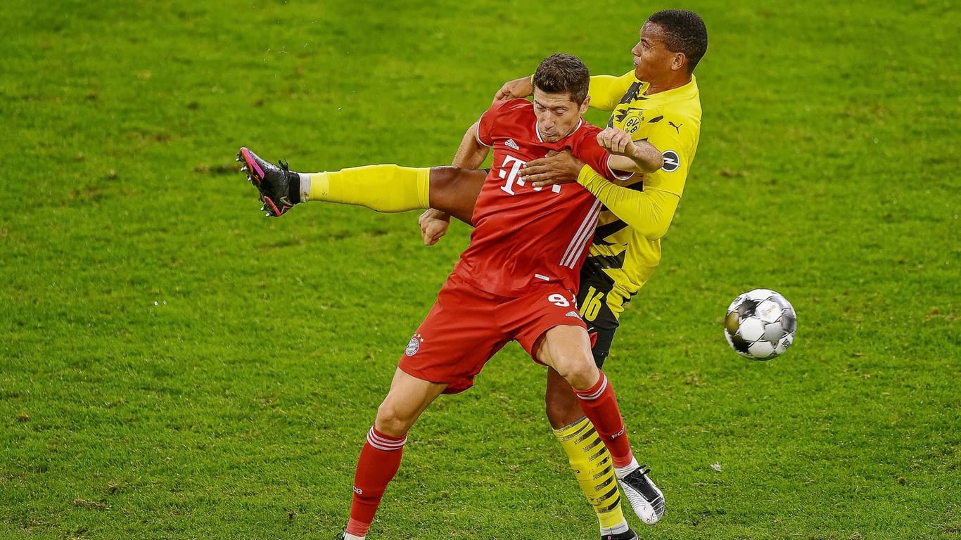 Robert Lewandowski und Manuel Akanji: Im Supercup gewann Bayern mit 3:2.
