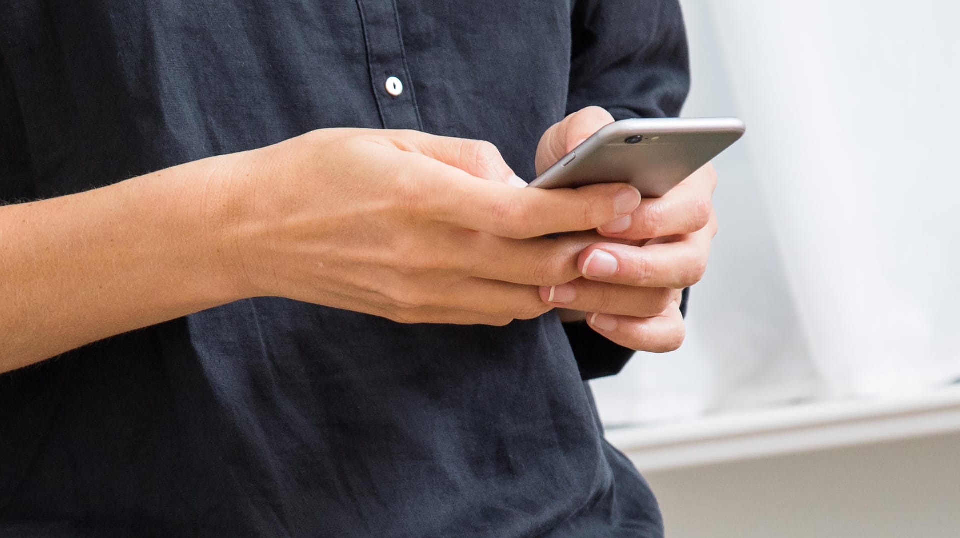 Tragbare Kosten fürs Smartphone: Ein aktueller Vergleich attestiert den Mobilfunkpreisen in Deutschland solides Mittelmaß. Tragbare Kosten fürs Smartphone: Ein aktueller Vergleich attestiert den Mobilfunkpreisen in Deutschland solides Mittelmaß.
