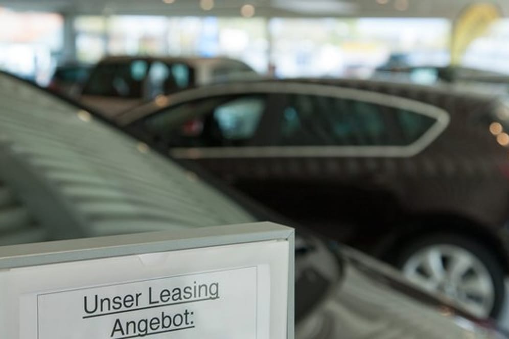 In der Regel schließen Autokunden bei einem Leasingvertrag auch eine Vollkaskoversicherung ab.