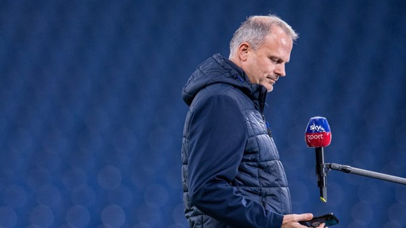 Berichtet über einen "einvernehmlichen Kompromiss" zum Gehaltsverzicht beim FC Schalke 04: Jochen Schneider, Vorstand Sport.