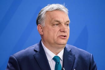Ungarn: Viktor Orban betont, dass sein Land nicht auf EU-Gelder angewiesen sei. Dem Land wird eine Verletzung der Demokratie vorgeworfen.