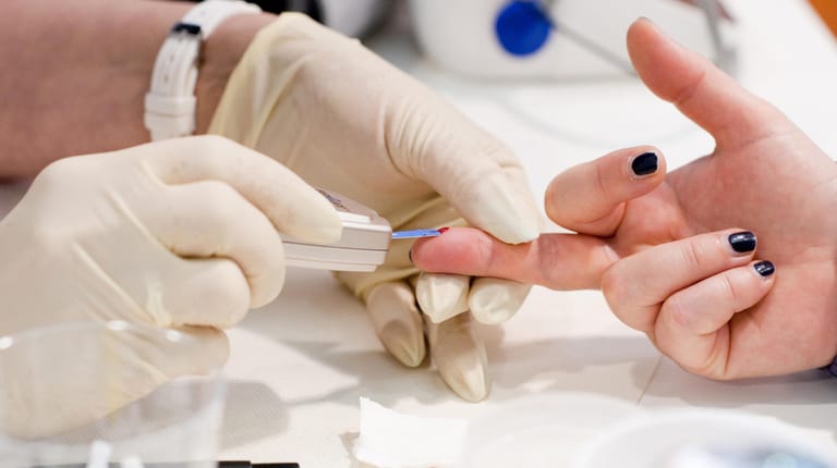 Vorsorge nötig: Diabetes und NiereDiabetes: Von den rund sieben Millionen Menschen mit Diabetes bundesweit wissen mindestens zwei Millionen noch nicht von ihrer Erkrankung. nprobleme hängen oft zusammen